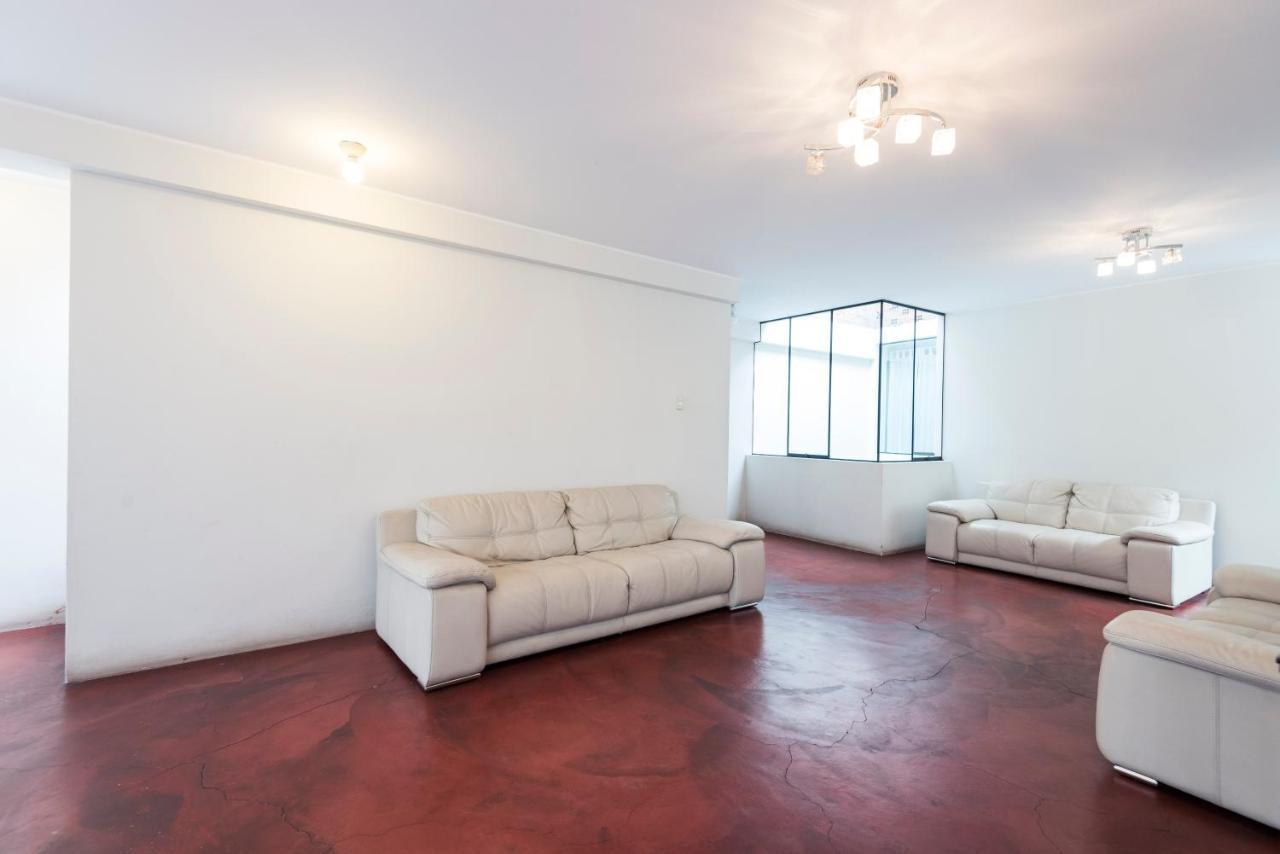 Inkahuset Airport Apartment Lima Bagian luar foto